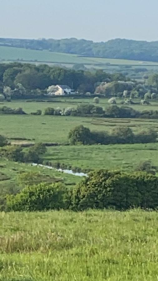 The Lodge On The Marsh Brading Bagian luar foto