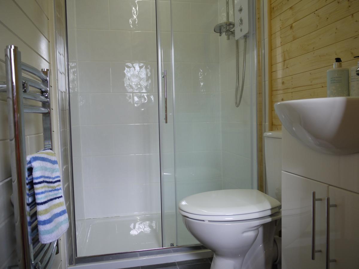 The Lodge On The Marsh Brading Bagian luar foto